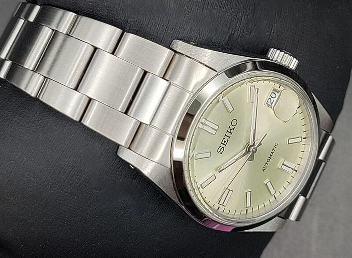 Vintage Style DJ Seiko Automatic