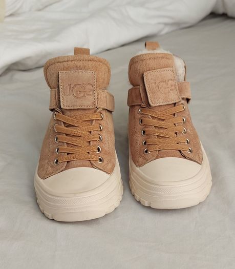 UGG unisex kids boots