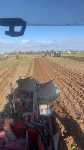 Vogel and noot 2 furrow reversible plough