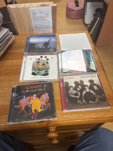 Queen - 5 cd album box set with poster
