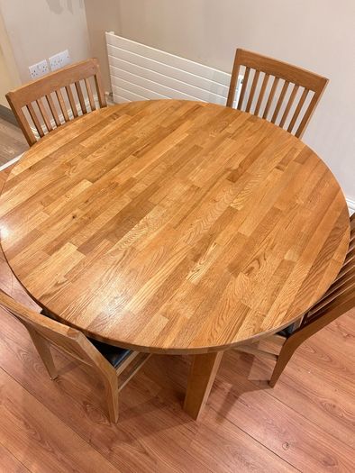 table and 4 chairs