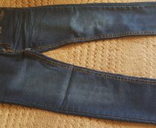 Skinny jeans