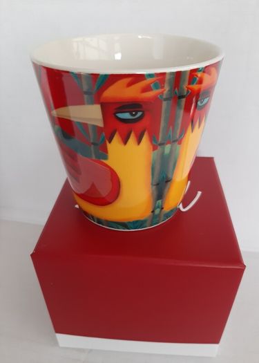 New Graham Knuttel bird of  Paradise mug in box