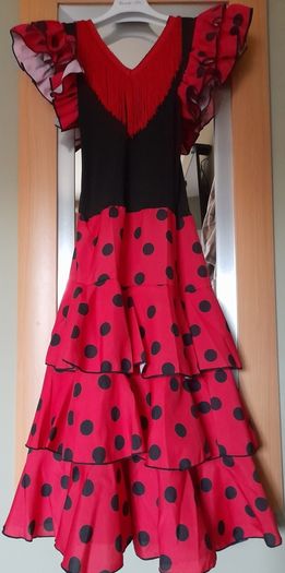 Girl's BRAND New Spanish Costume Dress