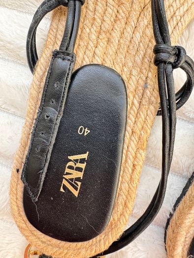 Zara sandals beach women narrow feet Size 40 Please see photos