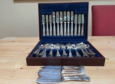 Newbridge Cutlery 86 piece in presentation box
