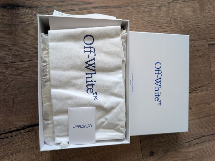 Sneakers Off White New with Box