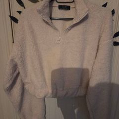 womans cozy Bershka crop top jumper
