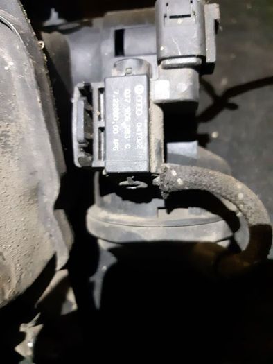 Audi A4, S4 (B6- 8E/8H) 2002 Petrol 96kW Intake manifold 06B133210AJ