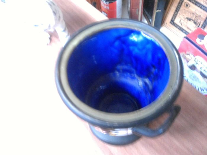 drinking vessel