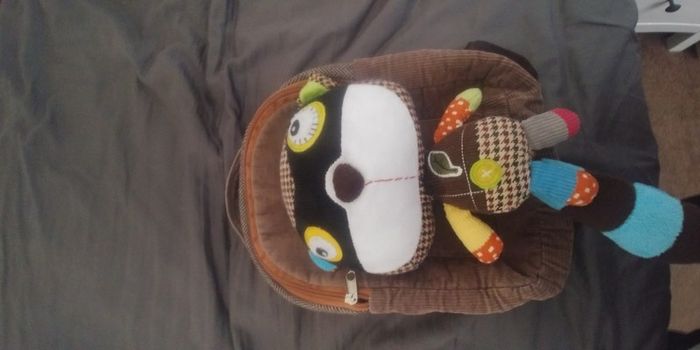 ECO-Snoopers backpack for preschool with attachable teddy
