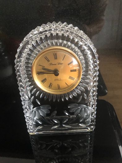 24  % lead crystal Clock