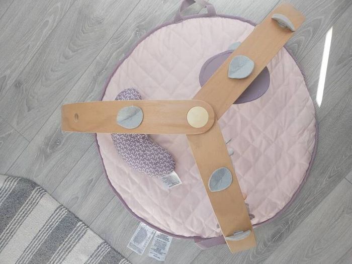 Infant play/activity mat
