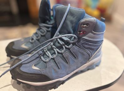 mountain shoes