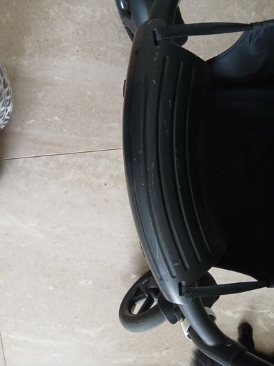 bugaboo bee 6 with new born bassinet cocoon and footmuff