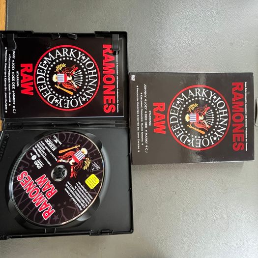 The Ramones - Raw- The Definitive Ramones DVD over 5 hours of material