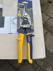 snips