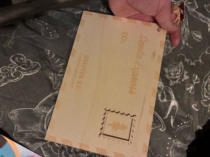 Tagged wooden Xmas letter