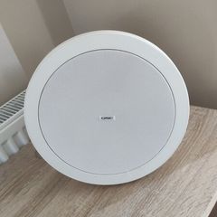 8 QSC Pendant speaker + amp