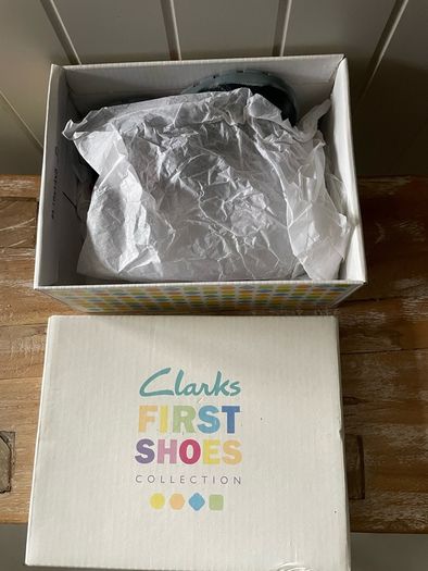 Clarks Baby first shoes Dinosaur with lights size UK 4 F