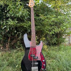 Custom Fender PJ Bass - Mexican Fender Neck & Seymour Duncan Pickups