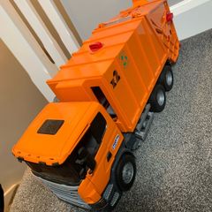 toy bin lorry