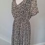 Smashed Lemon occasion dress size UK 12 Image 3