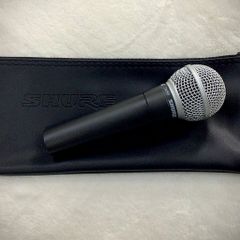 Shure SM58 dynamic vocal microphone with carry bag