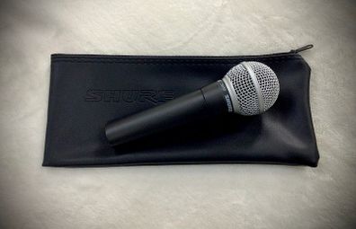 Shure SM58 dynamic vocal microphone with carry bag