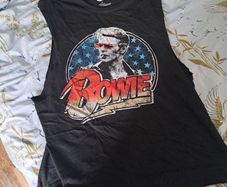 Bundle of David Bowie muscle tee snd stranger things Eddie Munson tshirts