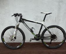 B'Twin Rock Rider 8XC Replica