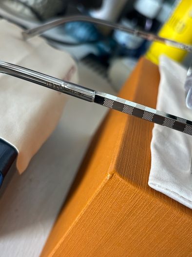 Lv silver attitude glasses/sunglasses