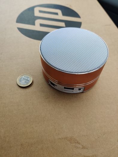 Akai Bluetooth speaker