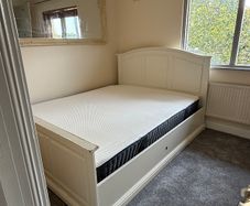 Bed king size - without mattress