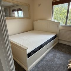 Bed king size