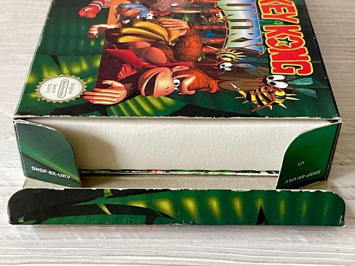 SNES Donkey Kong Country Boxed with Go Ape CD