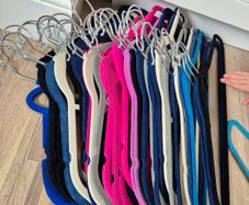 Clothes hangers, Velvet and plastic