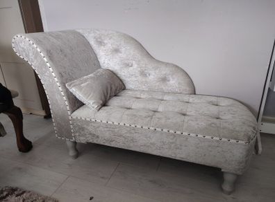 chaise longue