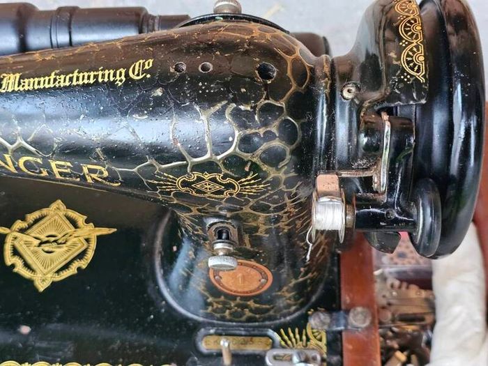 Singer sewing machine