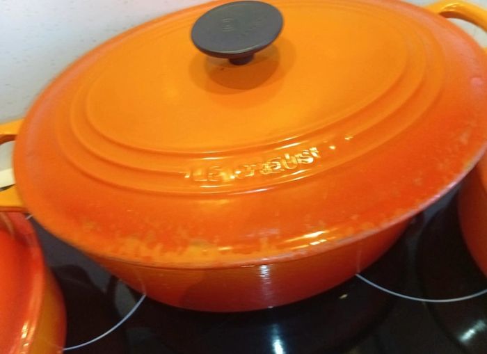 Kitchen pots