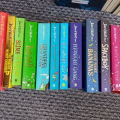 Postage Walliams, wimpy kid, Chris d'Lacey