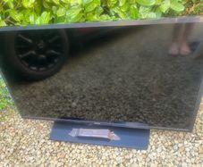 40 inch samsung TV
