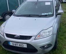 ford focus breaking