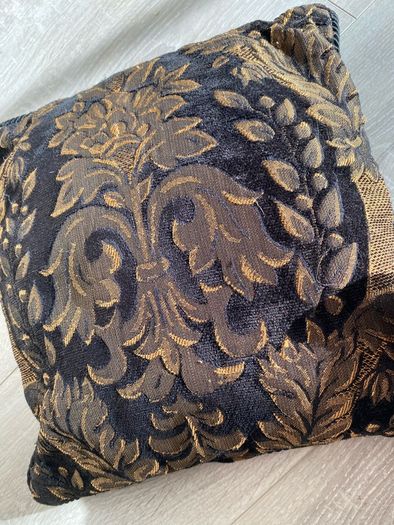 Small damask cushions