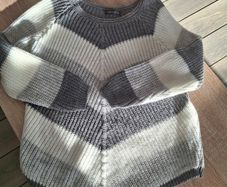 Women's sweater