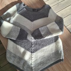Women's sweater