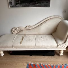 Chaise Lounge