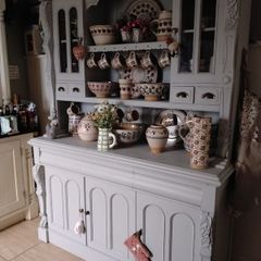 solid kitchen dresser delivery arranged