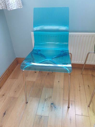 2 chairs