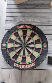 dart board